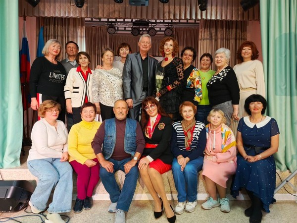 Литературно-музыкальная гостиная «Звуки и аккорды сердца»