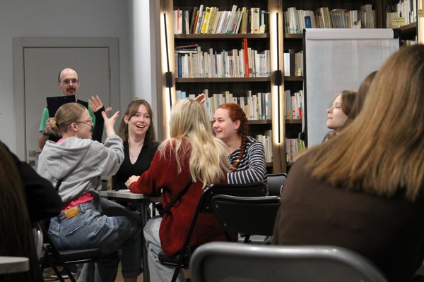 Командная интеллектуальная игра «Запомни ответ»