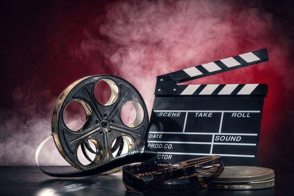 Недетское кино