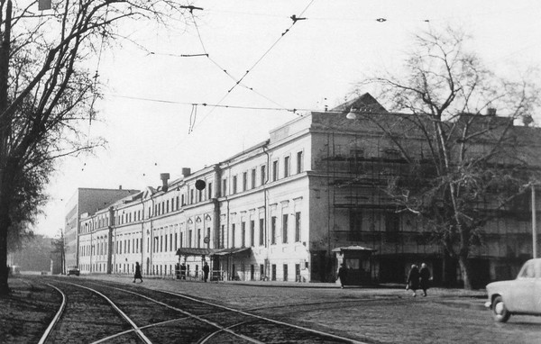 Лекция «Три села, одна дорога: история проспекта Обуховской обороны»