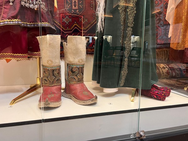 Выставка одного предмета «Обувь из прошлого»