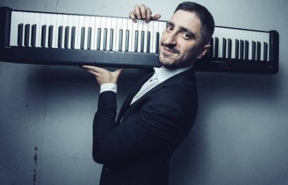 Simple Music Ensemble. Queen