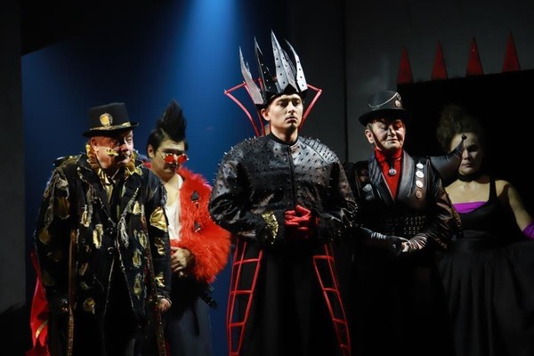 Спектакль «Тень»