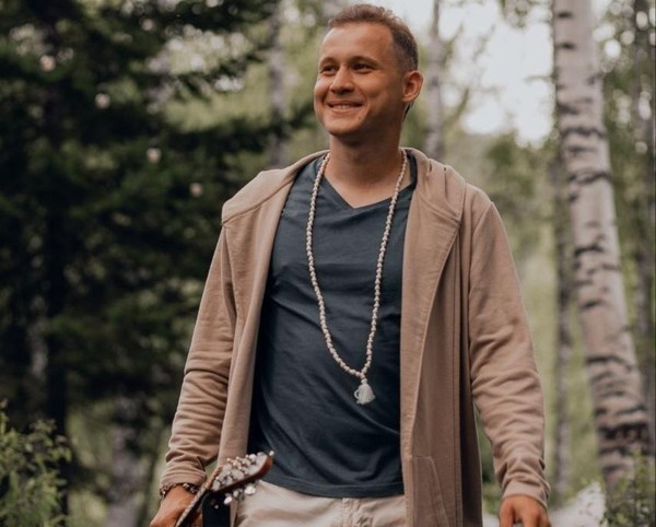 Творческая встреча с Артёмом Галановым и премьера новой песни