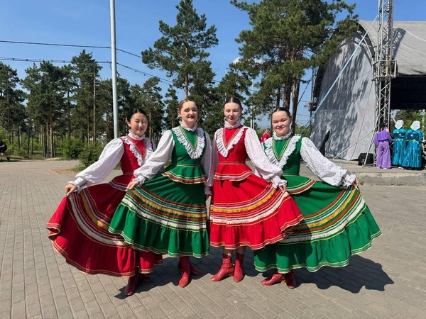 Концерт « Танцы под снегопадом»