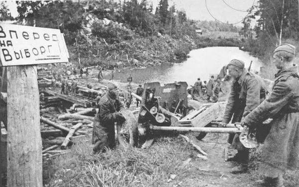 Тематическая беседа «Фронт в скалах и болотах»