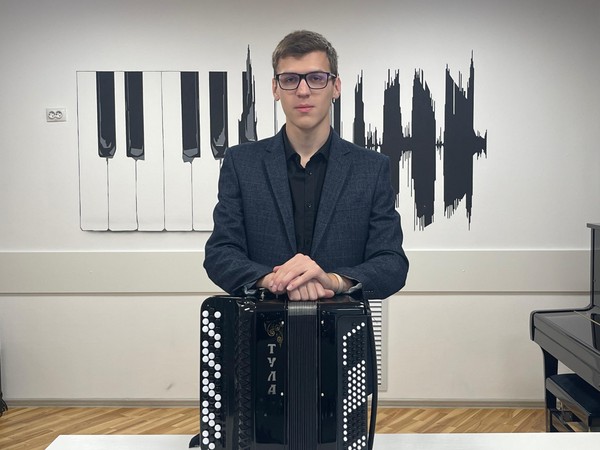 Лекция «Выдающиеся исполнители на баяне. Жизнь и творчество А. Романова»