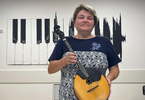 Лекция «Выдающиеся исполнители на домре. Жизнь и творчество В. Махан»