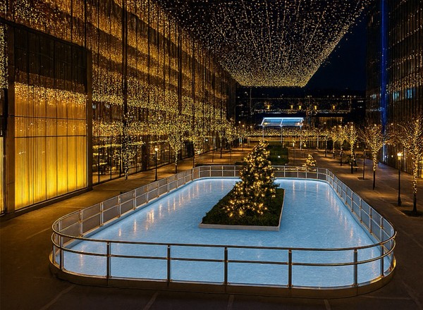 Каток Esentai Mall