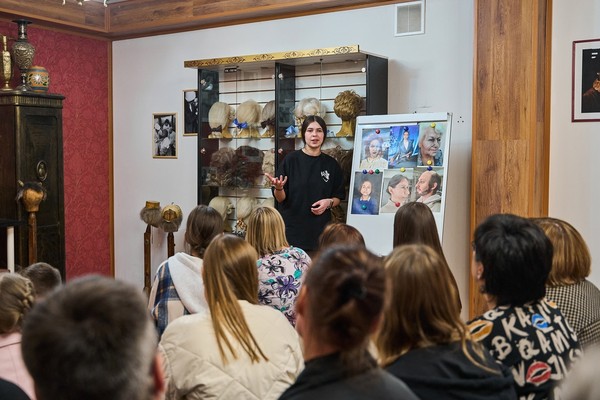 Обзорная экскурсия на Свердловскую киностудию