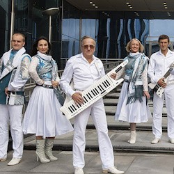 Вечер III. Новый год уже в пути!