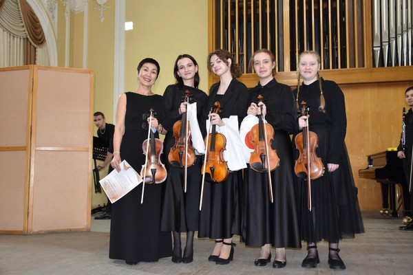 Российский открытый конкурс юных исполнителей на струнных смычковых инструментах и фортепиано