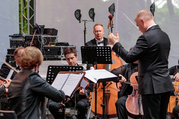 Чайковский. Концерт-монография