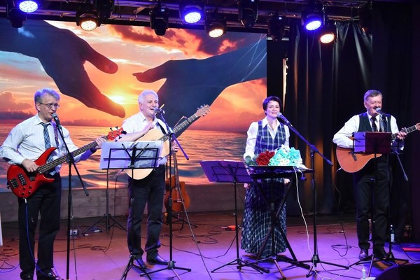 Творческий вечер «Ты просто играй свое сердце...»