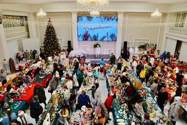 Областная выставка декоративно-прикладного искусства «Рождественская ярмарка»