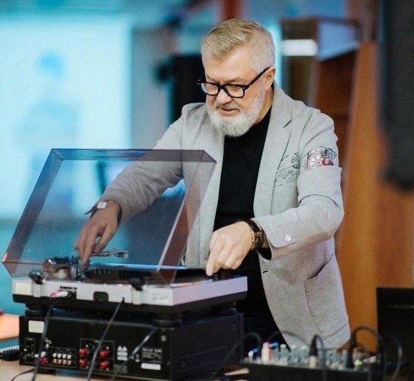 Проект «Северный хор на виниле, на экране и вживую»