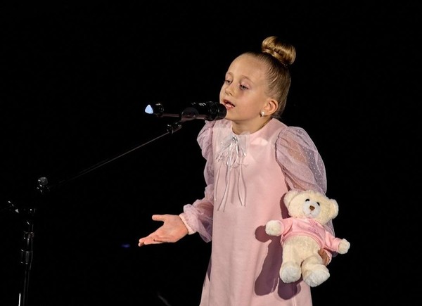 VI Городской конкурс чтецов и ораторского искусства «Живое слово»