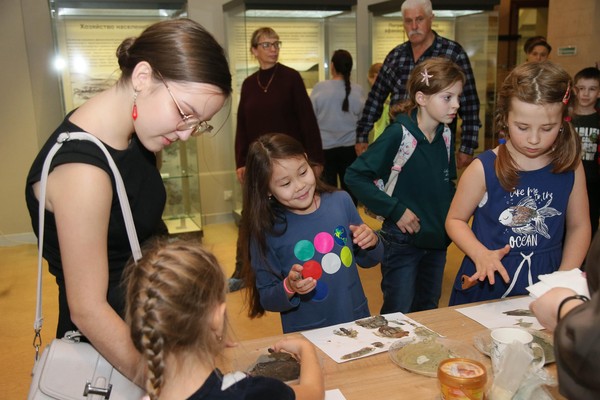 Мастер-класс по декорированию новогодних шаров