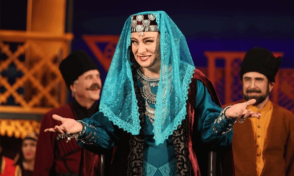 Спектакль «Ханума»