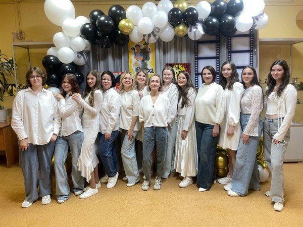 «Став одним движением ветра...»