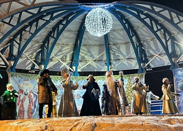 Праздничная, новогодняя программа«Когда приходят чудеса»