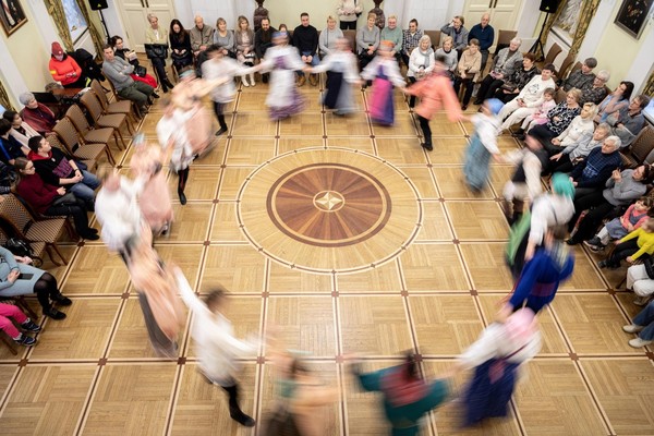 Программа «Бери друзей – иди в музей»