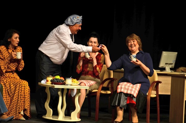 Спектакль «Жених для замужних»