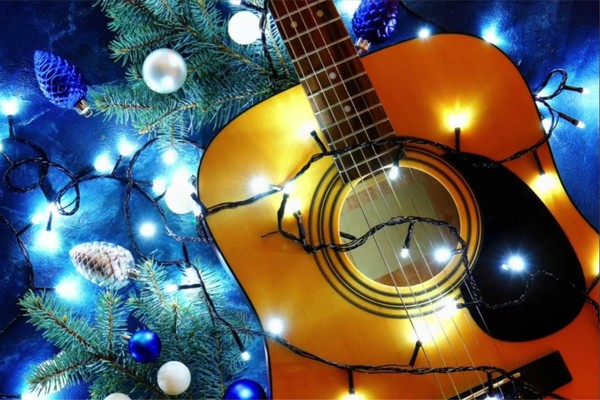 Гитара. Одна снежинка ещё не снег