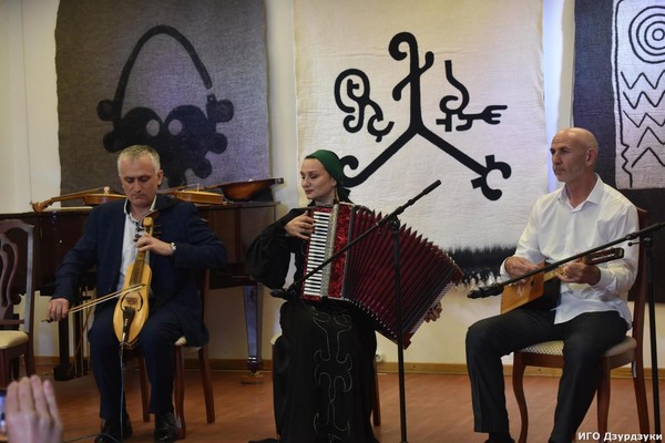 Концерт «Чондарг – мелодия людей башен»