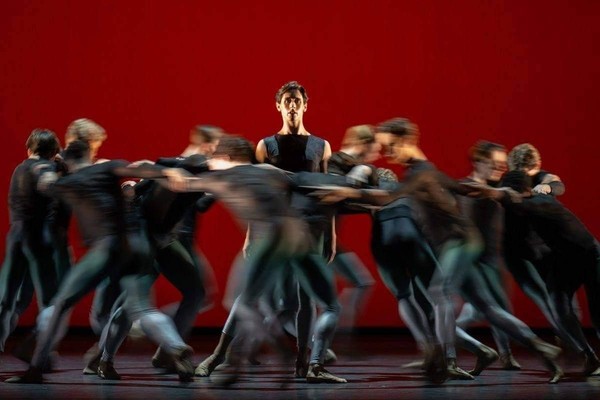 Мастер-класс «Танец как язык: выражай себя через движение»