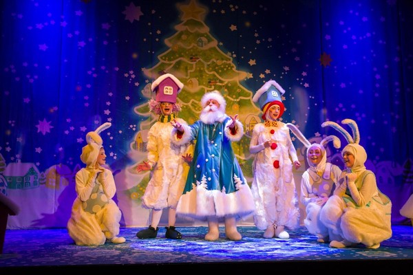 Спектакль «История о похищенном новогоднем настроении»