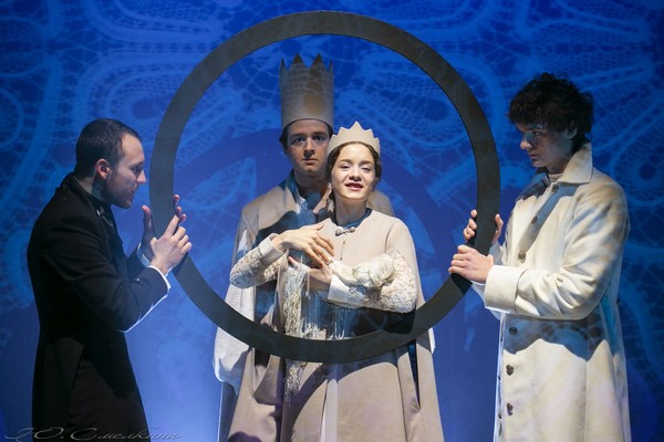 Сказка о мёртвой царевне и о семи богатырях