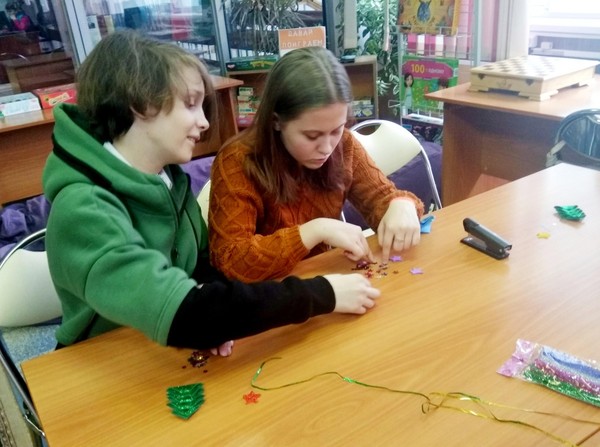 Мастер-класс «Елочная игрушка из ваты»