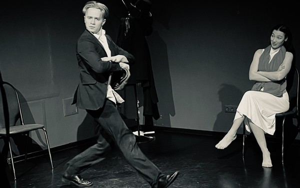 Две истории любви: поэт и муза