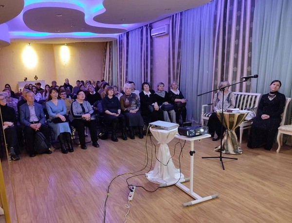 Программа «Негаснущие звезды» Нины Цеменко»