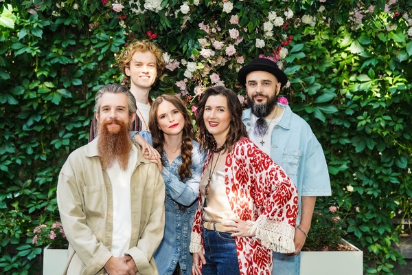 Евгения Рыбакова и Обними Кита