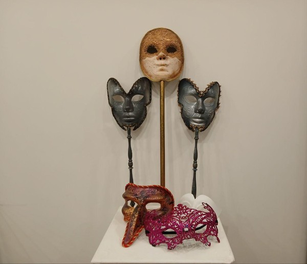 Выставка «Маска на сцене и за кулисами»