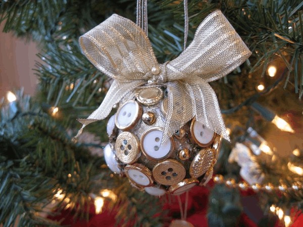 Выставка «Новый год к нам мчится…»