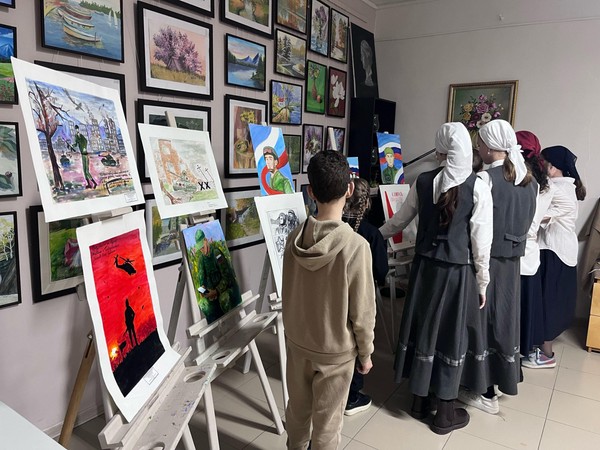 Выставка «Герои нашего времени»