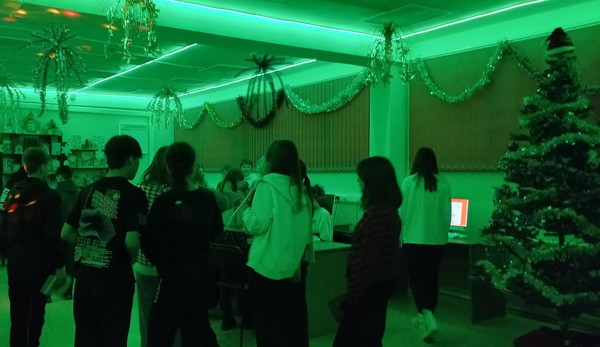 Конкурсно-игровая программа «Новый год на библиотечный порог»