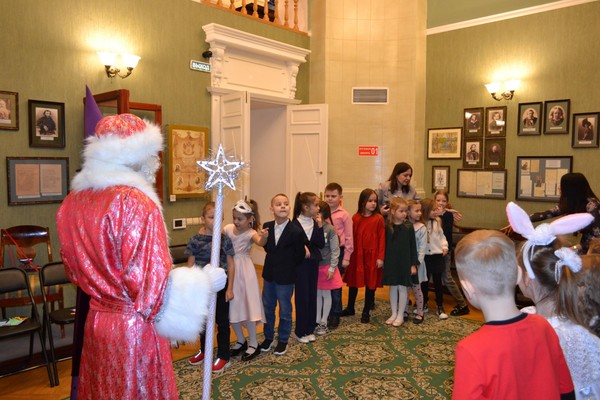Новогодний утренник «В гости к Деду Морозу»
