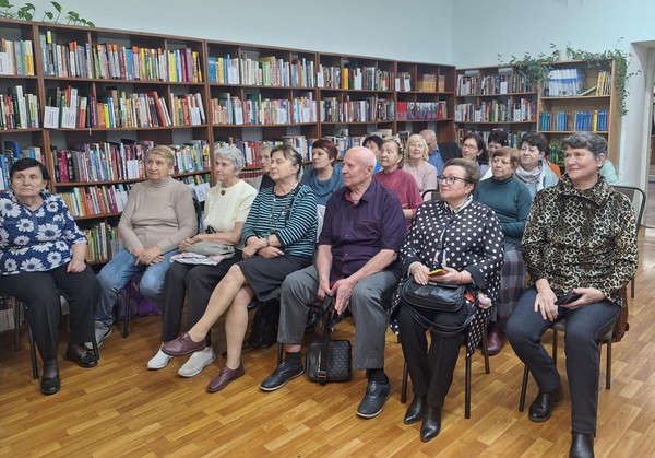 Литературная гостиная «Судьба в поэзии: Валентина Сляднева»