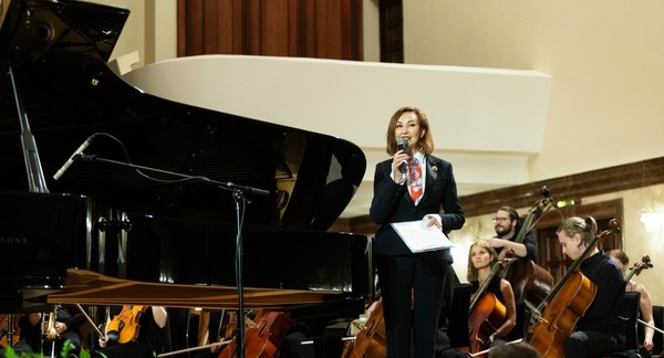 Оркестр центра современной музыки Софии Губайдулиной и капеллы Дмитрия Железнова