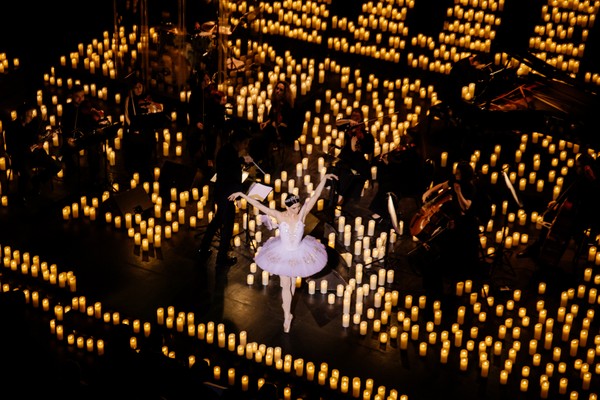 Волшебный свет Рождества. Lumisfera и 5000 свечей