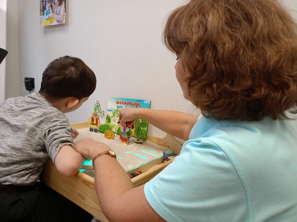 Занятия на песомном столе