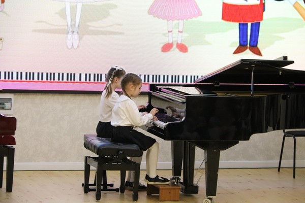 Концерт «Играем вдвоем»