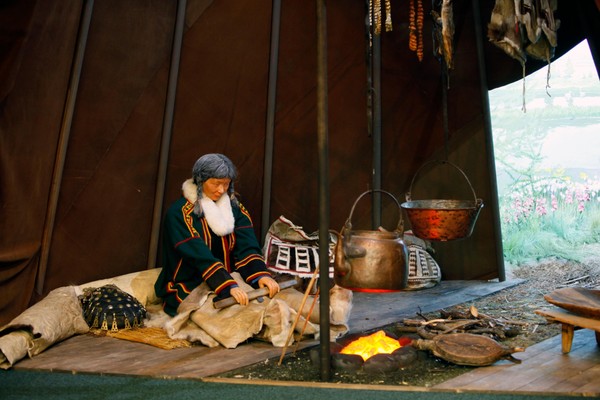 Тематическая экскурсия «Культура и быт коренных народов Таймыра»