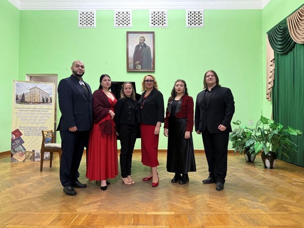 Концерт академического вокала «Декабрьские встречи»