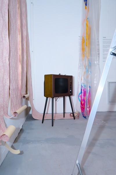 Только не говори маме