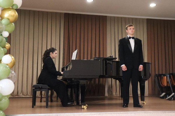 Концерт-лекция «Время, вперед!»